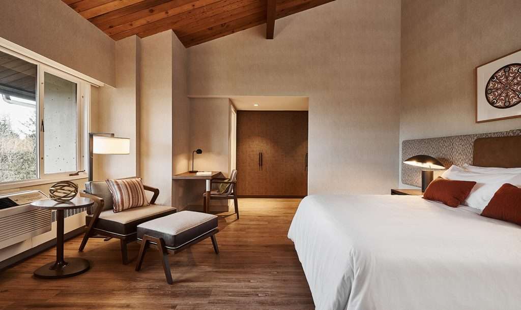 Alternate accommodation bedroom photo